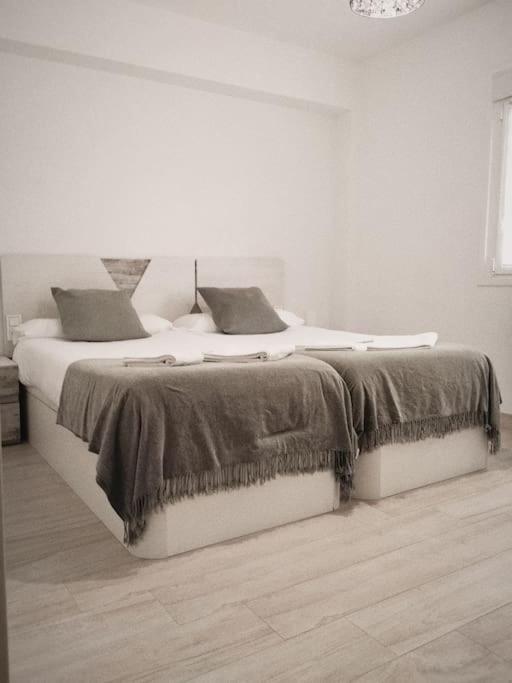 Center Wifi Parking Free Apartment Гранада Екстериор снимка
