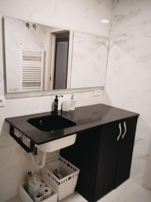Center Wifi Parking Free Apartment Гранада Екстериор снимка