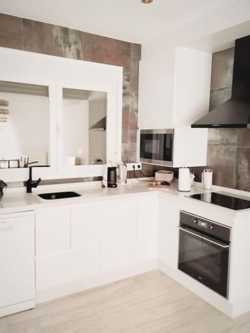 Center Wifi Parking Free Apartment Гранада Екстериор снимка